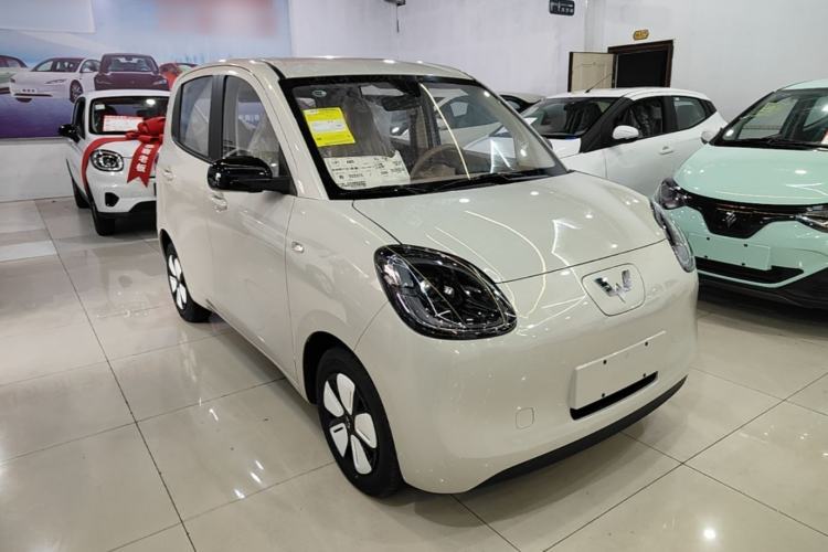 Used Wuling Hongguang MINIEV 2025 Four-Door Version Advanced Edition Front Right 45 Deg