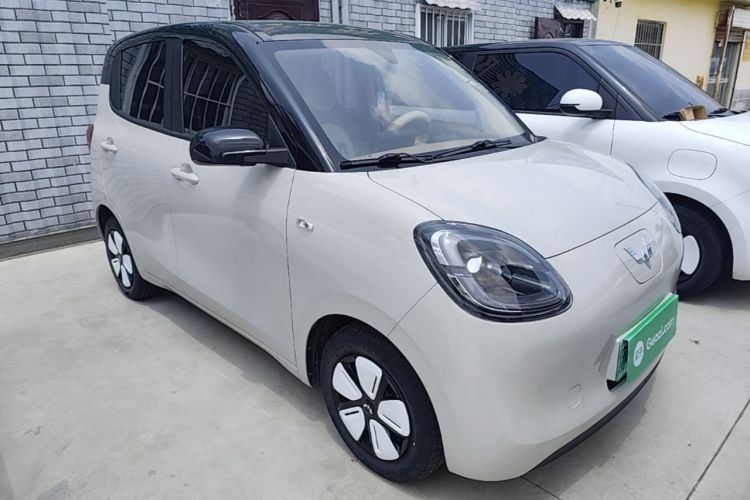 Used Wuling Hongguang MINIEV 2025 Four-Door Version Zhenxiang+ Edition Front Right 45 Deg