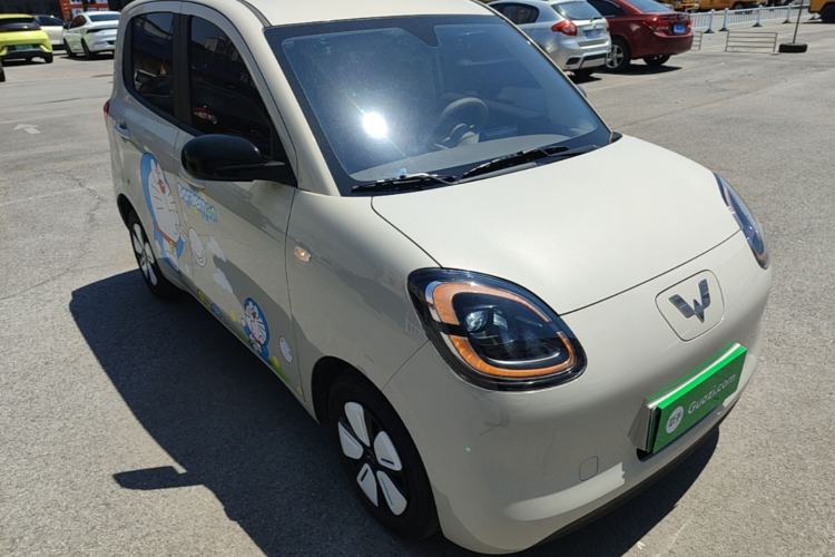 Used Wuling Hongguang MINIEV 2025 Four-Door Version Advanced Edition Front Right 45 Deg