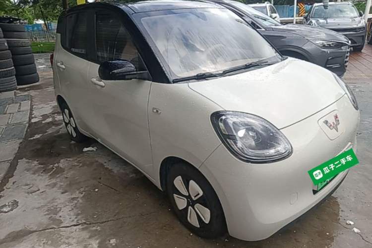 Used Wuling Hongguang MINIEV 2025 Four-Door Version Zhenxiang+ Edition Front Right 45 Deg