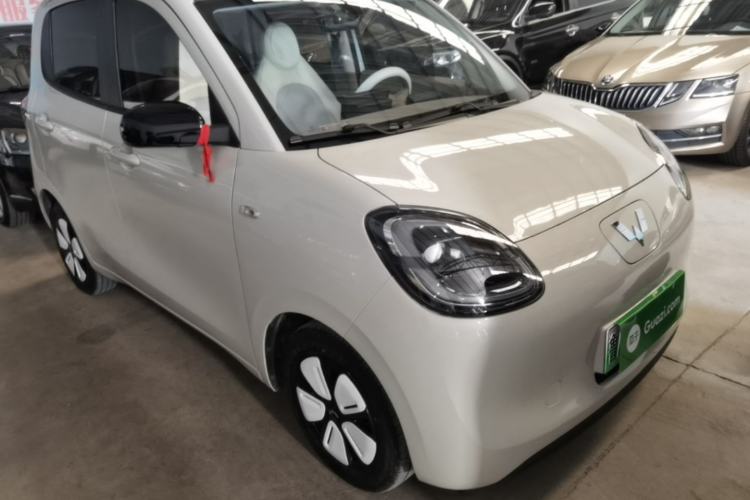 Used Wuling Hongguang MINIEV 2025 Four-Door Version Advanced Edition Front Right 45 Deg