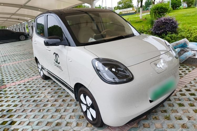 Used Wuling Hongguang MINIEV 2025 Four-Door Version Zhenxiang+ Edition Front Right 45 Deg