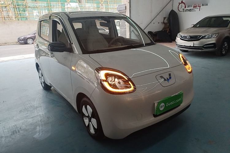 Used Wuling Hongguang MINIEV 2025 Four-Door Version Advanced Edition Front Right 45 Deg