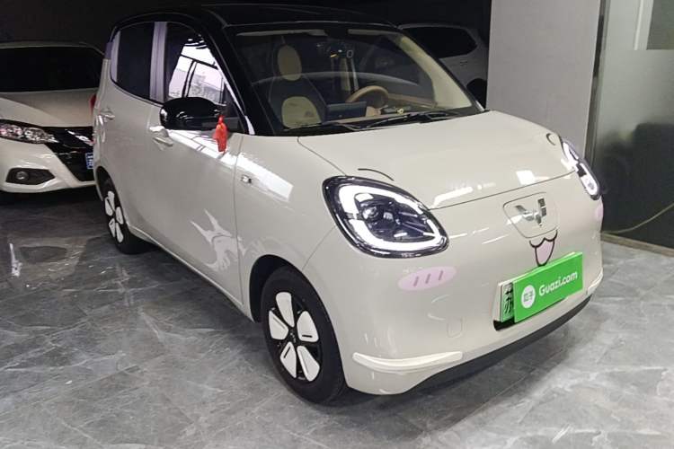 Used Wuling Hongguang MINIEV 2025 Four-Door Version Zhenxiang+ Edition Front Right 45 Deg