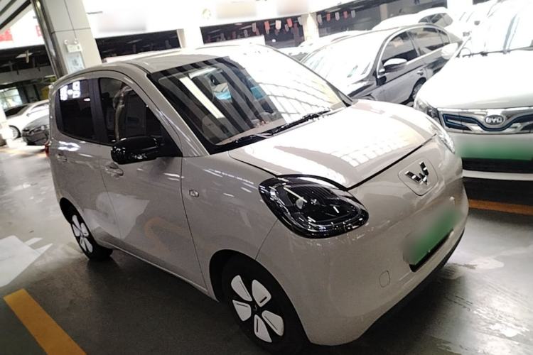 Used Wuling Hongguang MINIEV 2025 Four-Door Version Advanced Edition Front Right 45 Deg