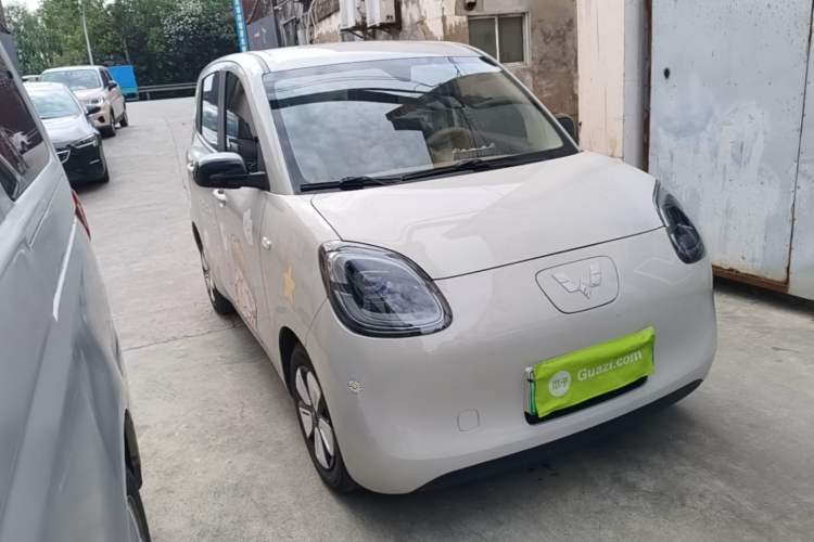 Used Wuling Hongguang MINIEV 2025 Four-Door Version Advanced Edition Front Right 45 Deg