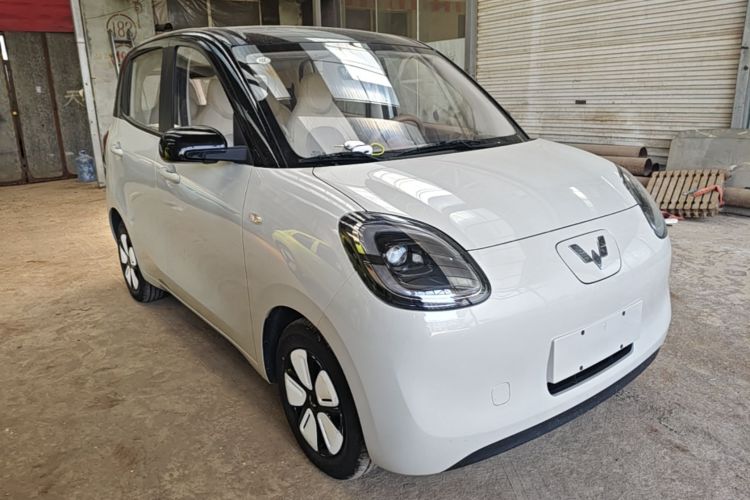 Used Wuling Hongguang MINIEV 2025 Four-Door Version Advanced Edition Front Right 45 Deg