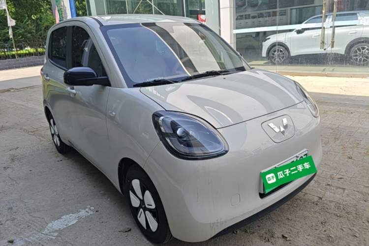 Used Wuling Hongguang MINIEV 2025 Four-Door Version Advanced Edition Front Right 45 Deg