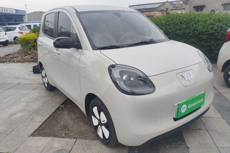 Used Wuling Hongguang MINIEV 2025 Four-Door Version Advanced Edition Front Right 45 Deg