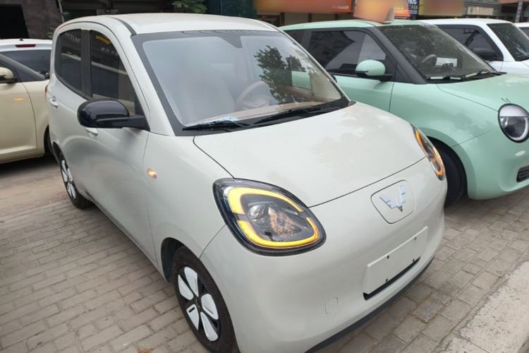 Used Wuling Hongguang MINIEV 2025 Four-Door Version Advanced Edition Front Right 45 Deg