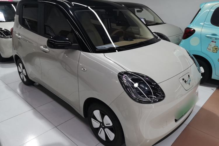 Used Wuling Hongguang MINIEV 2025 Four-Door Version Zhenxiang+ Edition Front Right 45 Deg