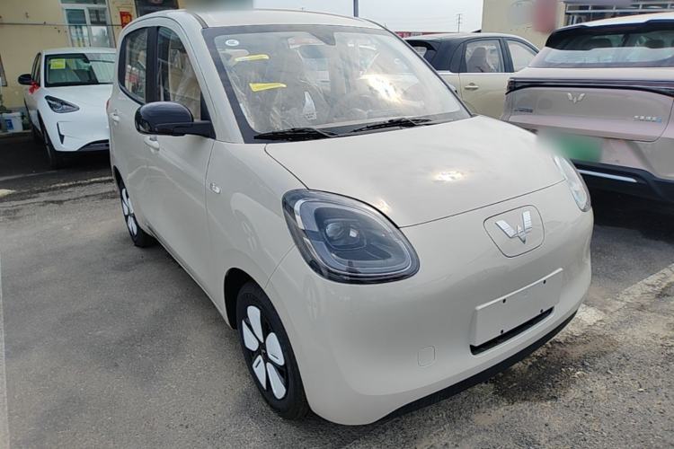 Used Wuling Hongguang MINIEV 2025 Four-Door Version Advanced Edition Front Right 45 Deg