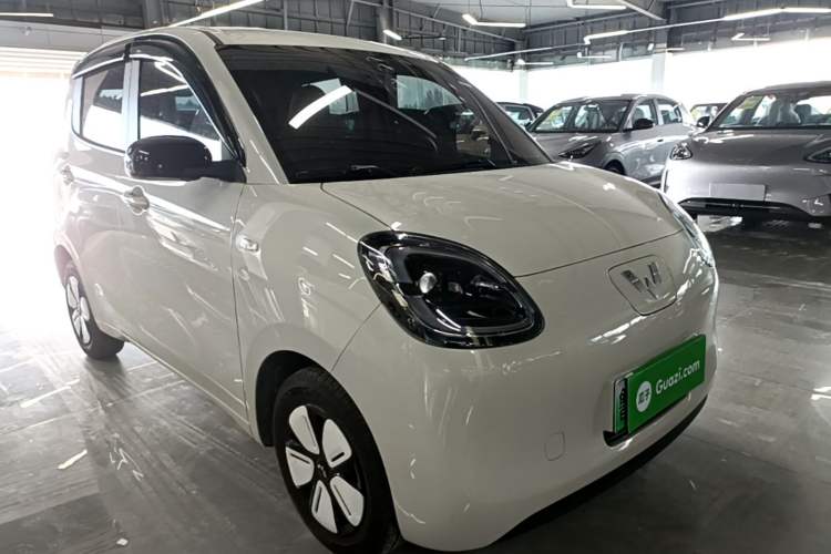 Used Wuling Hongguang MINIEV 2025 Four-Door Version Advanced Edition Front Right 45 Deg