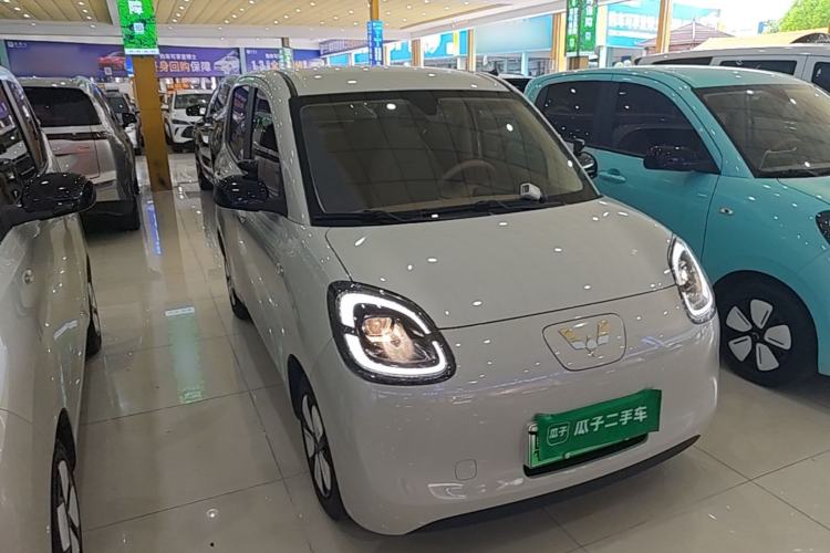 Used Wuling Hongguang MINIEV 2025 Four-Door Version Advanced Edition Front Right 45 Deg