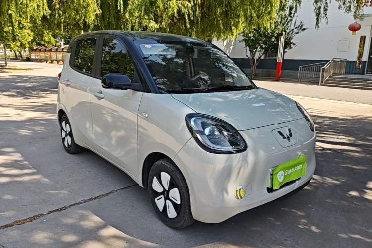 Used Wuling Hongguang MINIEV 2025 Four-Door Version Zhenxiang+ Edition Front Right 45 Deg