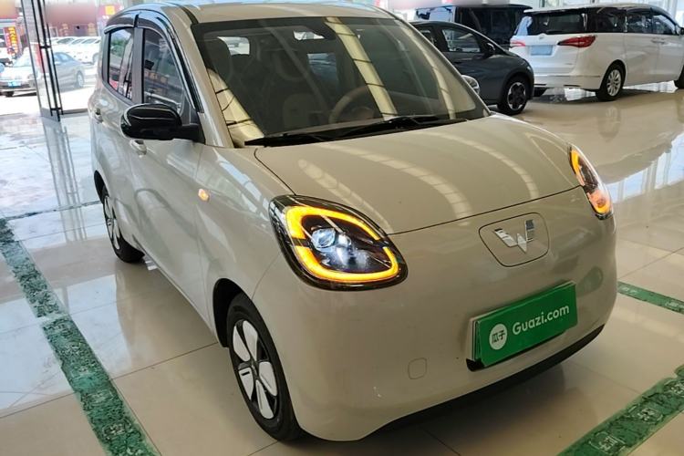 Used Wuling Hongguang MINIEV 2025 Four-Door Version Advanced Edition Front Right 45 Deg