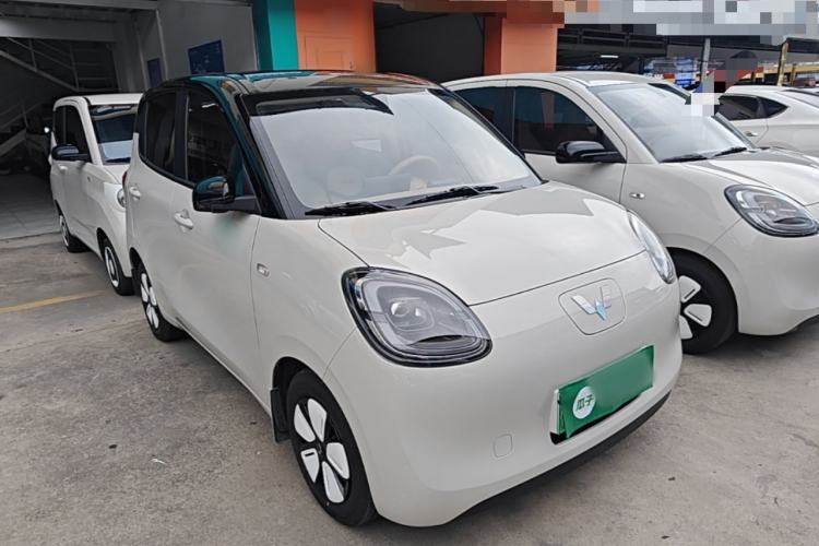 Used Wuling Hongguang MINIEV 2025 Four-Door Version Zhenxiang+ Edition Front Right 45 Deg