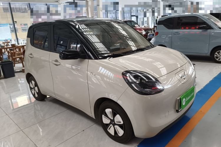Used Wuling Hongguang MINIEV 2025 Four-Door Version Zhenxiang+ Edition Front Right 45 Deg