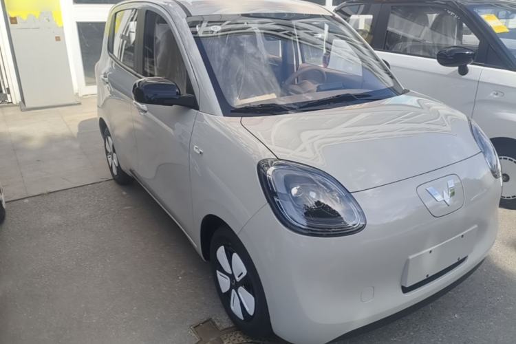 Used Wuling Hongguang MINIEV 2025 Four-Door Version Advanced Edition Front Right 45 Deg