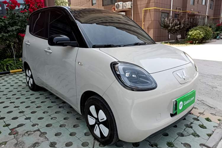 Used Wuling Hongguang MINIEV 2025 Four-Door Version Premium Edition Front Right 45 Deg