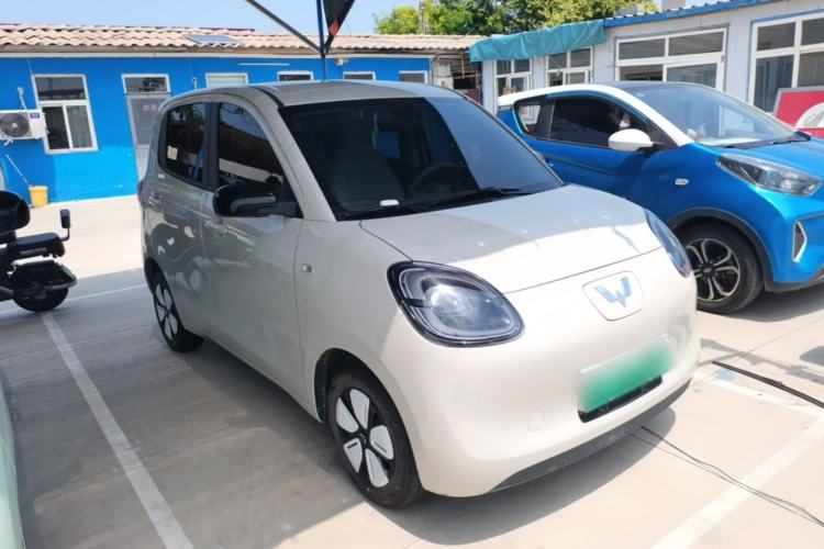 Used Wuling Hongguang MINIEV 2025 Four-Door Version Advanced Edition Front Right 45 Deg