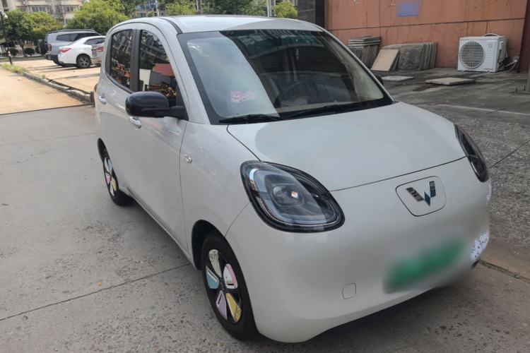 Used Wuling Hongguang MINIEV 2025 Four-Door Version Premium Edition Front Right 45 Deg