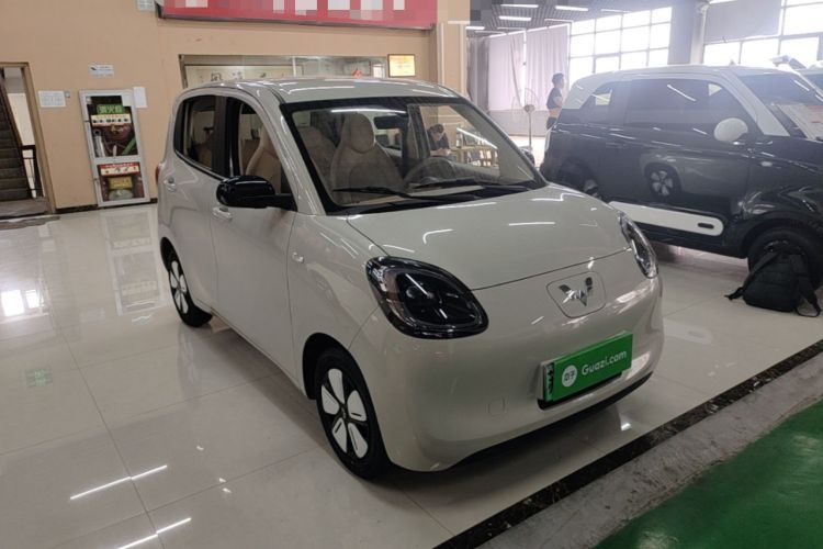 Used Wuling Hongguang MINIEV 2025 Four-Door Version Advanced Edition Front Right 45 Deg