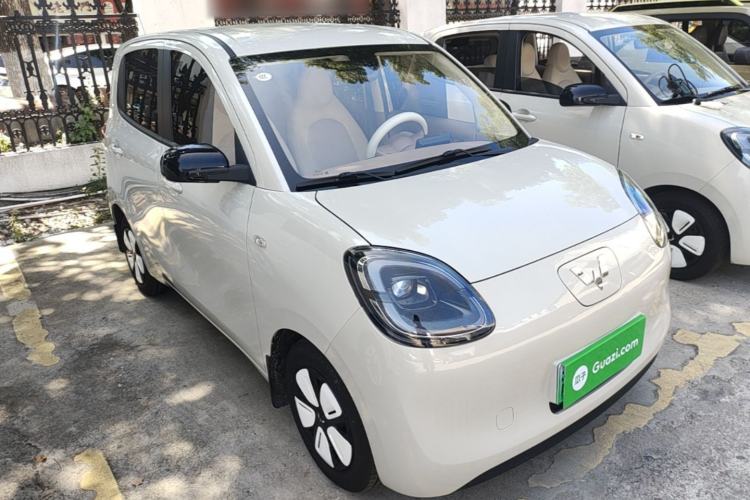 Used Wuling Hongguang MINIEV 2025 Four-Door Version Premium Edition Front Right 45 Deg