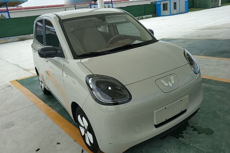 Used Wuling Hongguang MINIEV 2025 Four-Door Version Advanced Edition Front Right 45 Deg