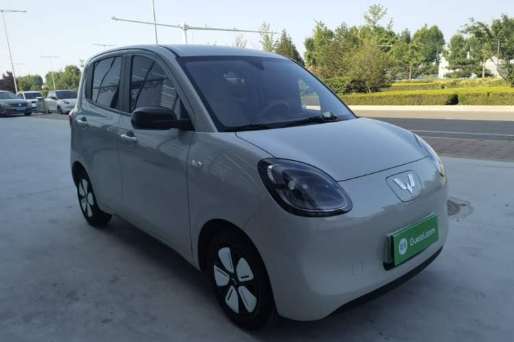 Used Wuling Hongguang MINIEV 2025 Four-Door Version Advanced Edition Front Right 45 Deg