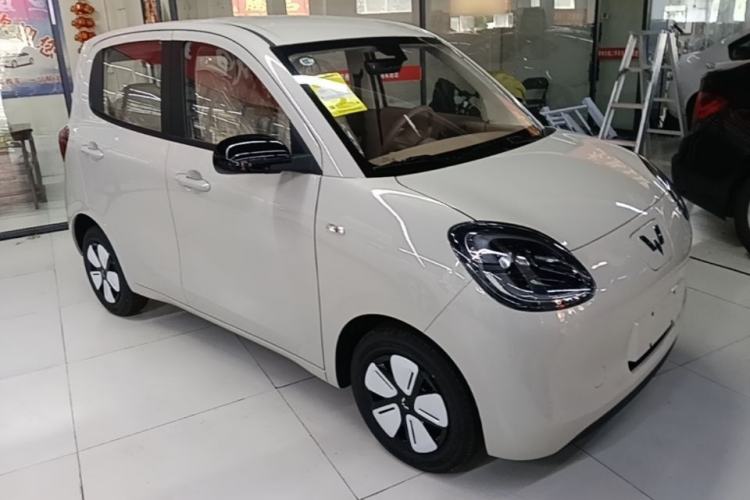 Used Wuling Hongguang MINIEV 2025 Four-Door Version Advanced Edition Front Right 45 Deg
