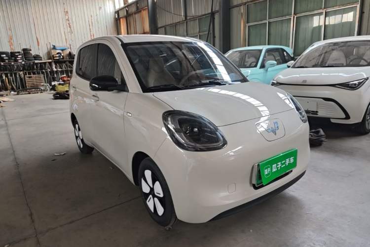 Used Wuling Hongguang MINIEV 2025 Four-Door Version Advanced Edition Front Right 45 Deg