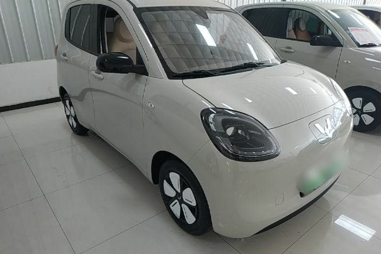 Used Wuling Hongguang MINIEV 2025 Four-Door Version Advanced Edition Front Right 45 Deg