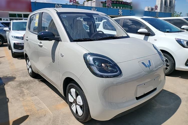 Used Wuling Hongguang MINIEV 2025 Four-Door Version Advanced Edition Front Right 45 Deg