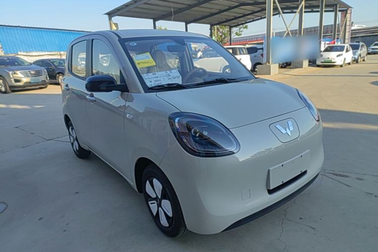 Used Wuling Hongguang MINIEV 2025 Four-Door Version Premium Edition Front Right 45 Deg