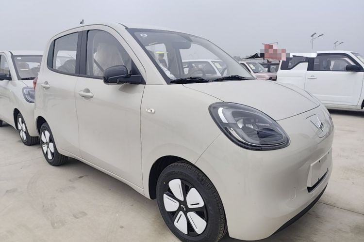 Used Wuling Hongguang MINIEV 2025 Four-Door Version Advanced Edition Front Right 45 Deg