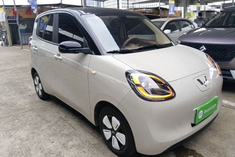 Used Wuling Hongguang MINIEV 2025 Four-Door Version Advanced Edition Front Right 45 Deg