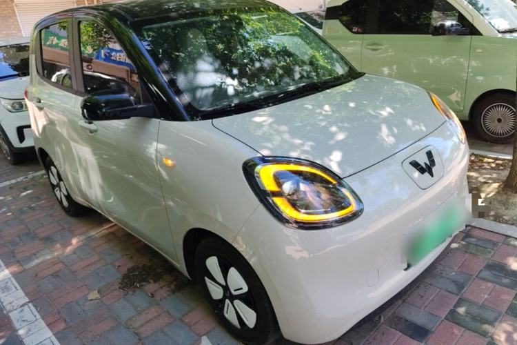 Used Wuling Hongguang MINIEV 2025 Four-Door Version Advanced Edition Front Right 45 Deg