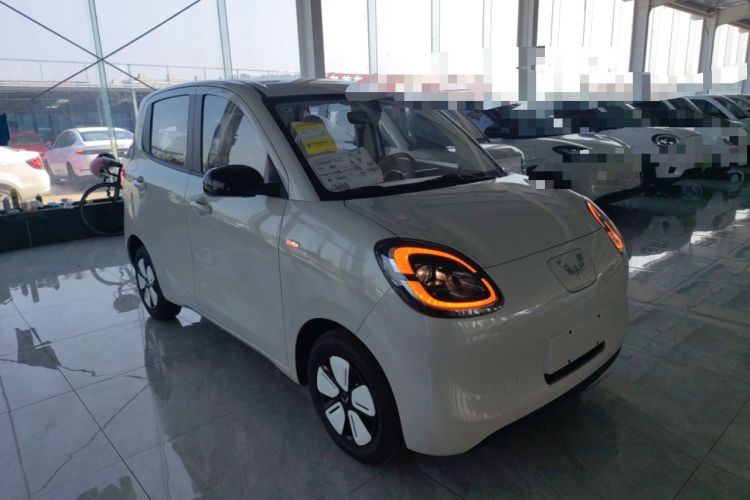 Used Wuling Hongguang MINIEV 2025 Four-Door Version Advanced Edition Front Right 45 Deg