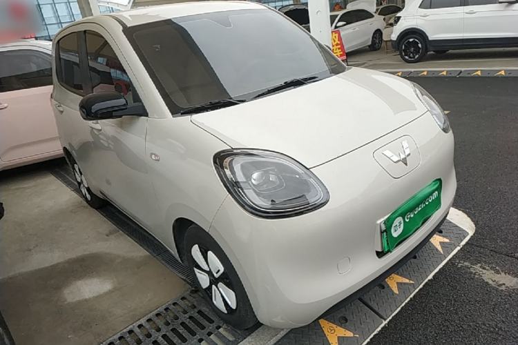 Used Wuling Hongguang MINIEV 2025 Four-Door Version Advanced Edition Front Right 45 Deg