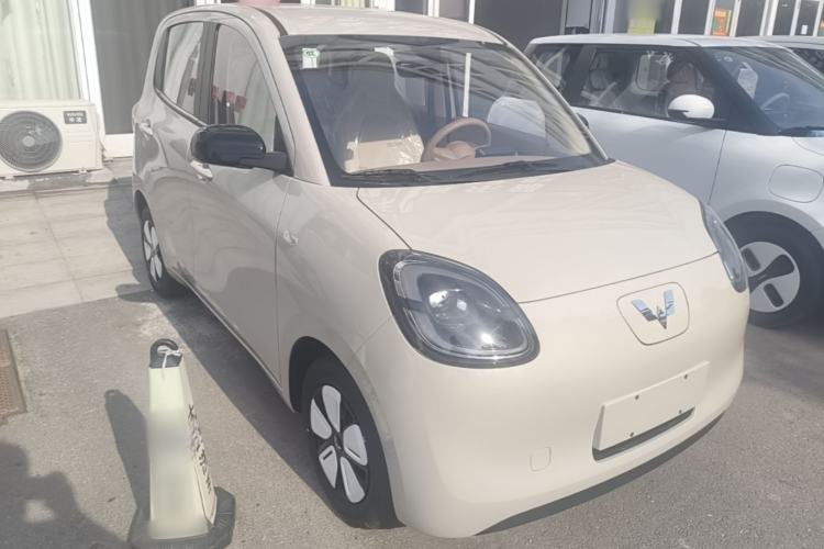 Used Wuling Hongguang MINIEV 2025 Four-Door Version Advanced Edition Front Right 45 Deg