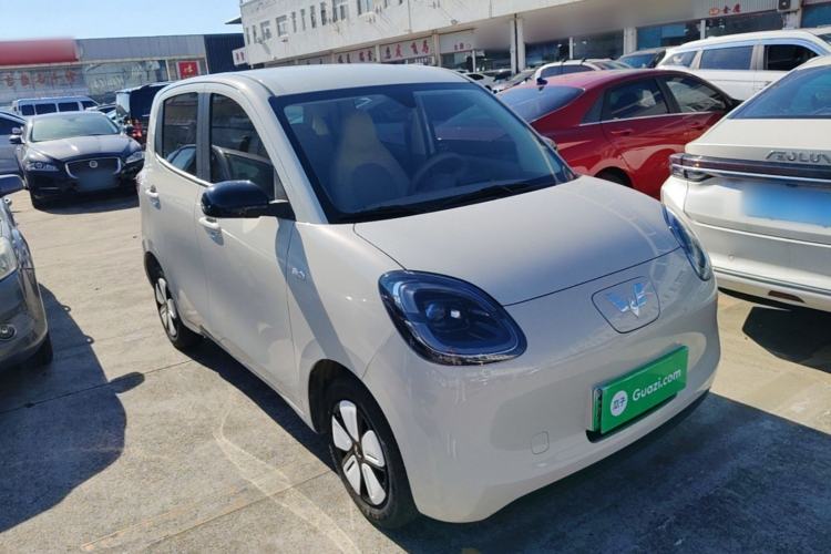 Used Wuling Hongguang MINIEV 2025 Four-Door Version Advanced Edition Front Right 45 Deg