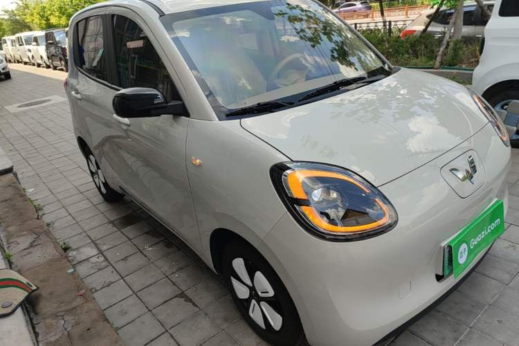 Used Wuling Hongguang MINIEV 2025 Four-Door Version Advanced Edition Front Right 45 Deg