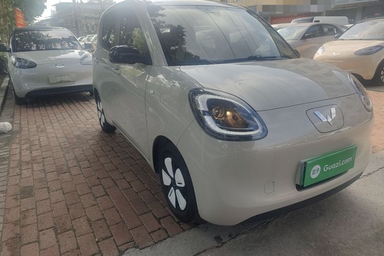 Used Wuling Hongguang MINIEV 2025 Four-Door Version Advanced Edition Front Right 45 Deg