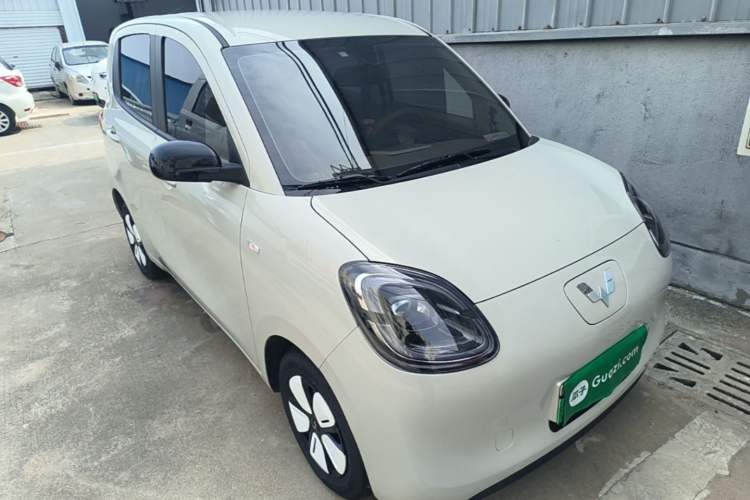 Used Wuling Hongguang MINIEV 2025 Four-Door Version Advanced Edition Front Right 45 Deg