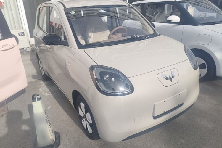 Used Wuling Hongguang MINIEV 2025 Four-Door Version Advanced Edition Front Right 45 Deg