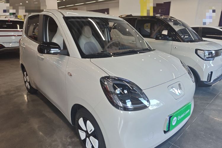 Used Wuling Hongguang MINIEV 2025 Four-Door Version Advanced Edition Front Right 45 Deg