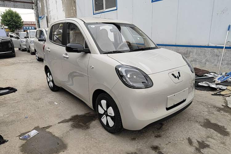 Used Wuling Hongguang MINIEV 2025 Four-Door Version Advanced Edition Front Right 45 Deg