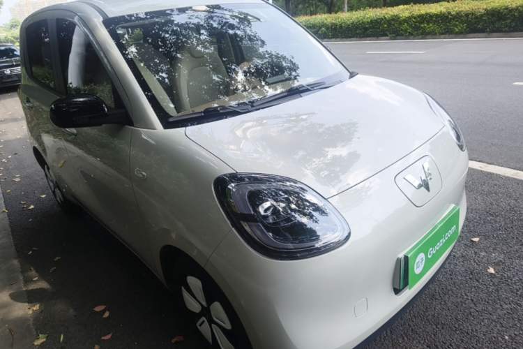 Used Wuling Hongguang MINIEV 2025 Four-Door Version Advanced Edition Front Right 45 Deg
