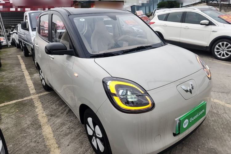 Used Wuling Hongguang MINIEV 2025 Four-Door Version Zhenxiang+ Edition Front Right 45 Deg